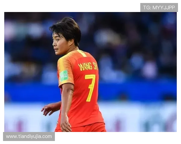 杨丽专访：从乒乓球新星到世界冠军的奋斗与成长之路