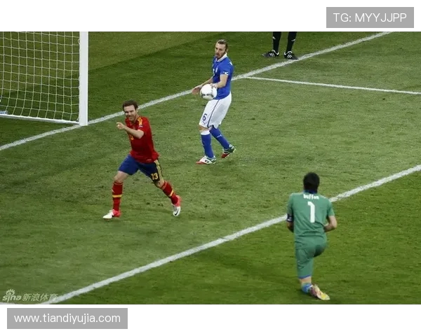2012年欧洲杯德国对意大利比赛解读张路分析战术与球员表现 2012年欧洲杯德国对意大利比赛解读张路分析战术与球员表现