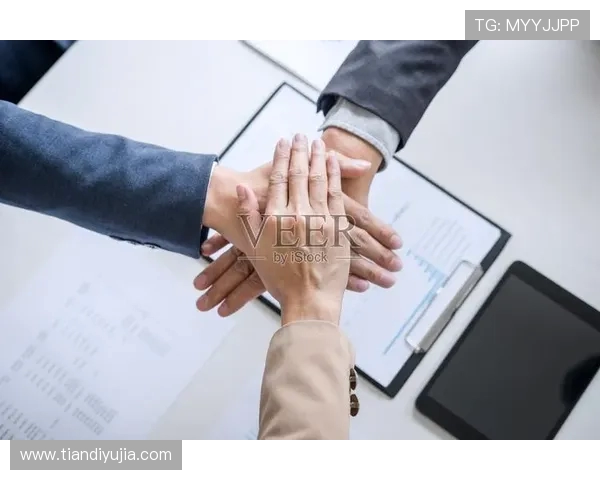 重庆飞盘队战术变革引发热议探索新玩法与团队协作的完美结合