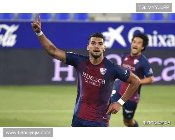 韦斯卡主场迎战巴伦西亚力争三分展现球队斗志 韦斯卡主场迎战巴伦西亚力争三分展现球队斗志