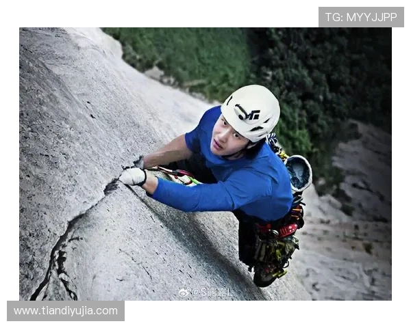 成都攀岩队的挑战与成长揭秘攀岩巨献的背后故事与精神探索